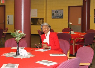Alum seated in Faculty Dining room