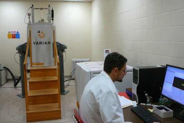 Varian (Agilent) VNMRS 500MHz Nuclear Magnetic Resonance Spectrometer (NMR)